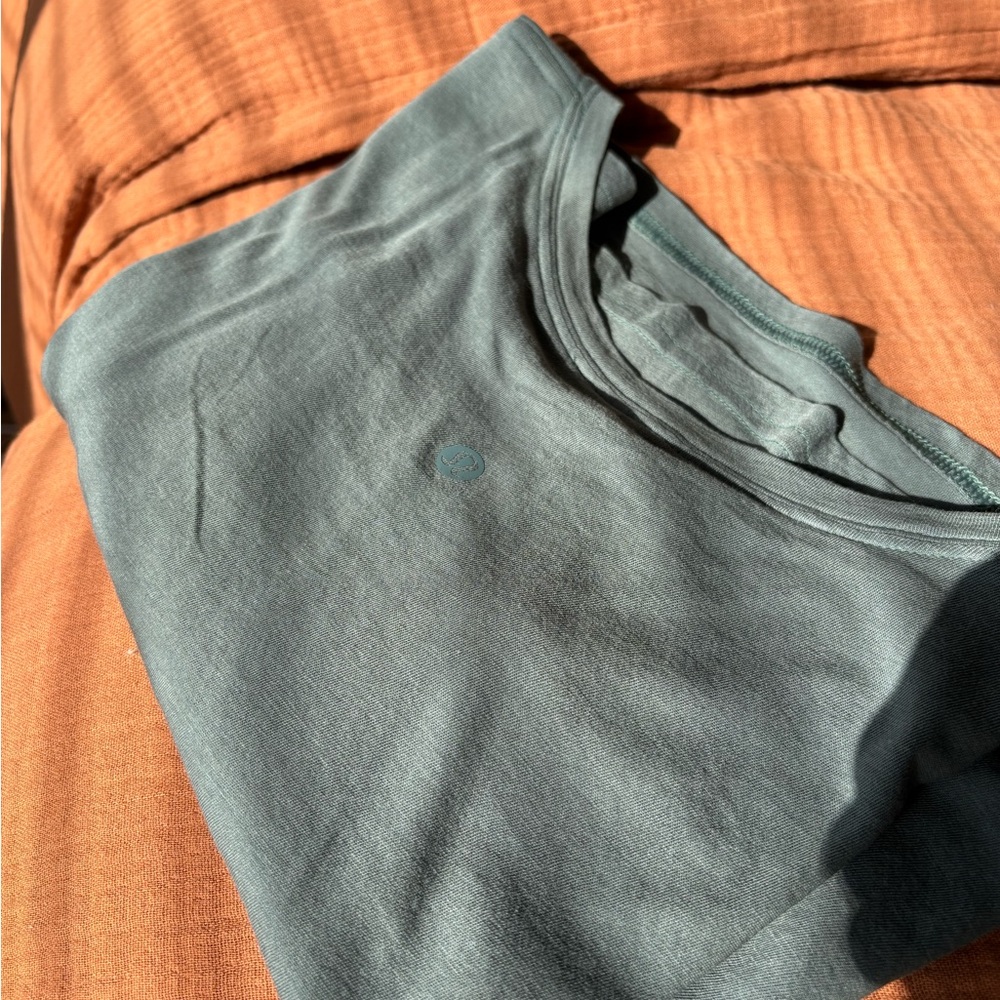 Lululemon Boxy Cropped Tee - Picture 5 of 5